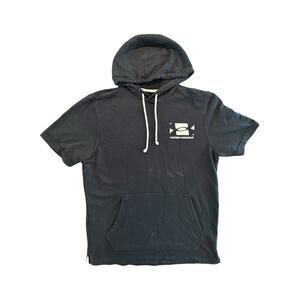 Under Armour Black Short Sleeve Hoodie Mens Medium Athletic Gym Sweatshirt